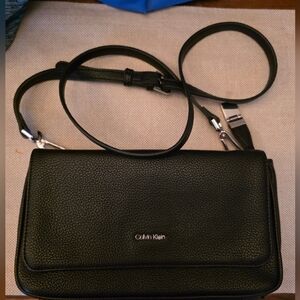 Calvin Klein Black Pebbled Crossbody Bag 3 Compartments. New Without Tags